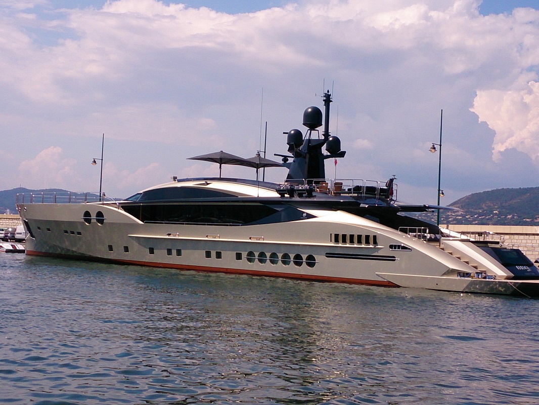 DB9 Yacht Charter Details, Palmer Johnson CHARTERWORLD Luxury Superyachts